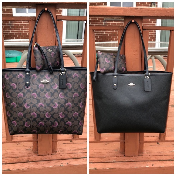 Coach Handbags - COACH F89155 REVERSIBLE TOTE with WRISTLET